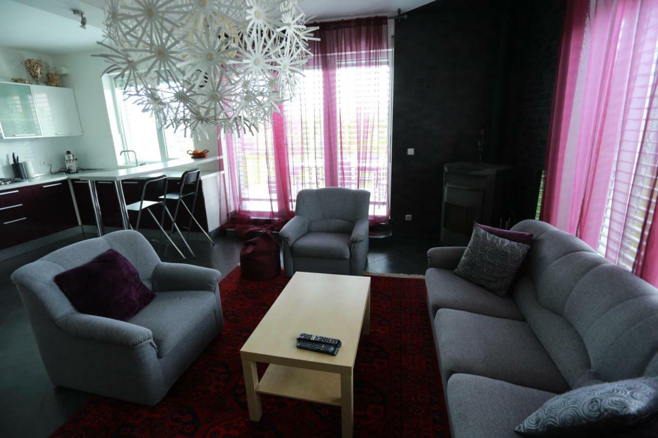 Hotel Sentis Užhorod Exteriér fotografie